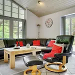 Semesterbostad Liliana - 800m From The Sea By Interhome *