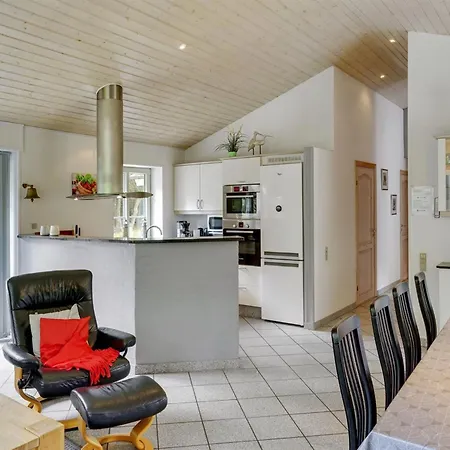 Liliana - 800m From The Sea By Interhome Tatil Evi *