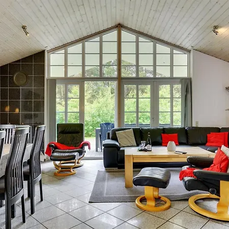 Liliana - 800m From The Sea By Interhome Feriehus