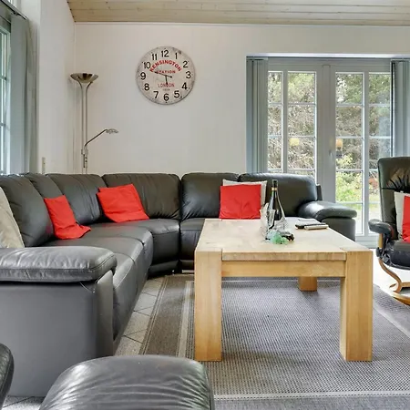 Liliana - 800m From The Sea By Interhome Feriehus Molby