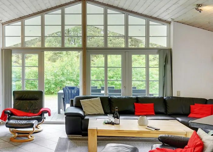 Liliana - 800m From The Sea By Interhome *